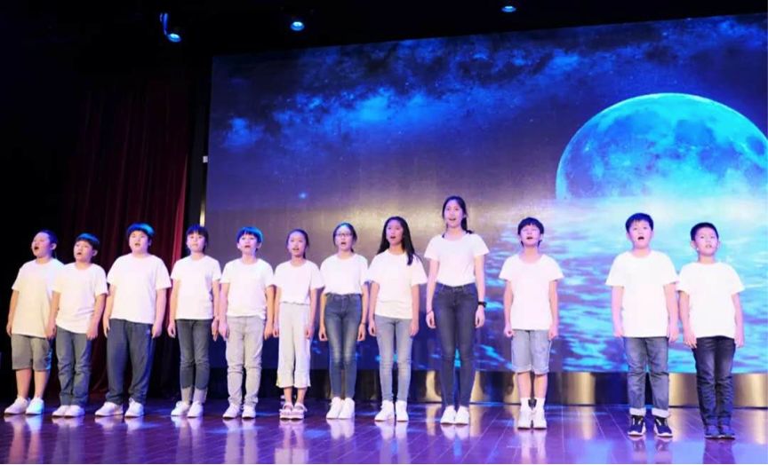 上海表演培训,表演培训,表演艺考培训,艺术培训班,上海学唱歌,上海学舞蹈, 上海学表演,歌唱培训,上海艺考,少儿舞蹈培训,上海声乐培训,主持培训