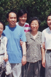 卢奇，刘威与银都校友的珍贵合影