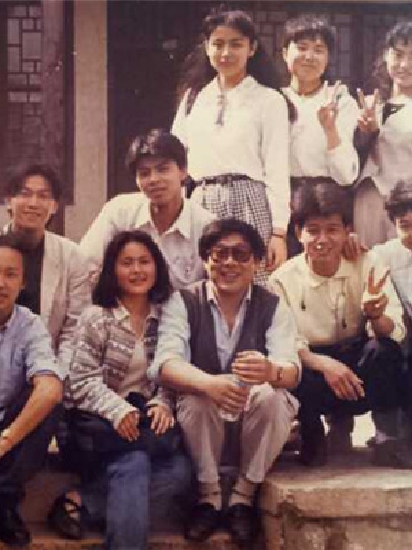 第1期歌唱班学员合影